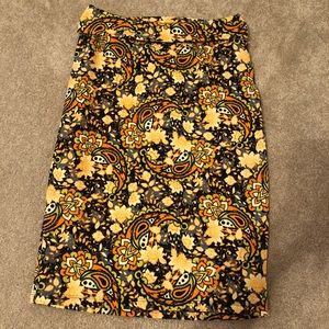 Lula Roe Cassie Skirt - ONLY WORN ONCE